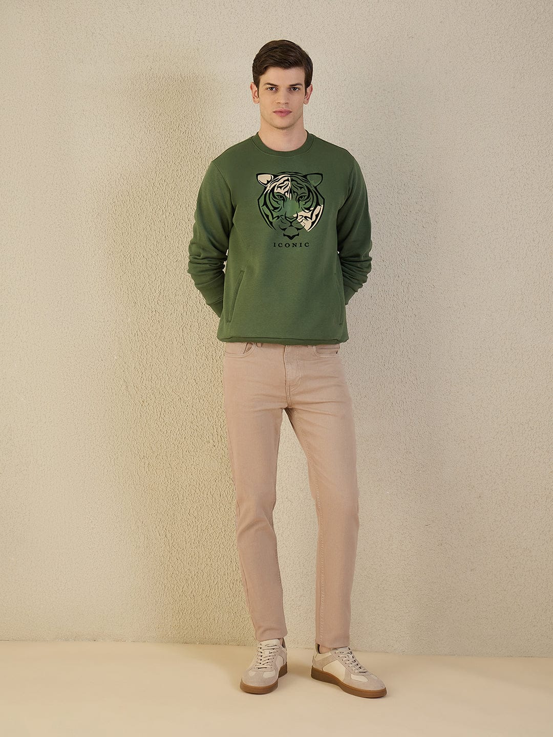 Iconic Men Brown Solid Slim Fit Jeans