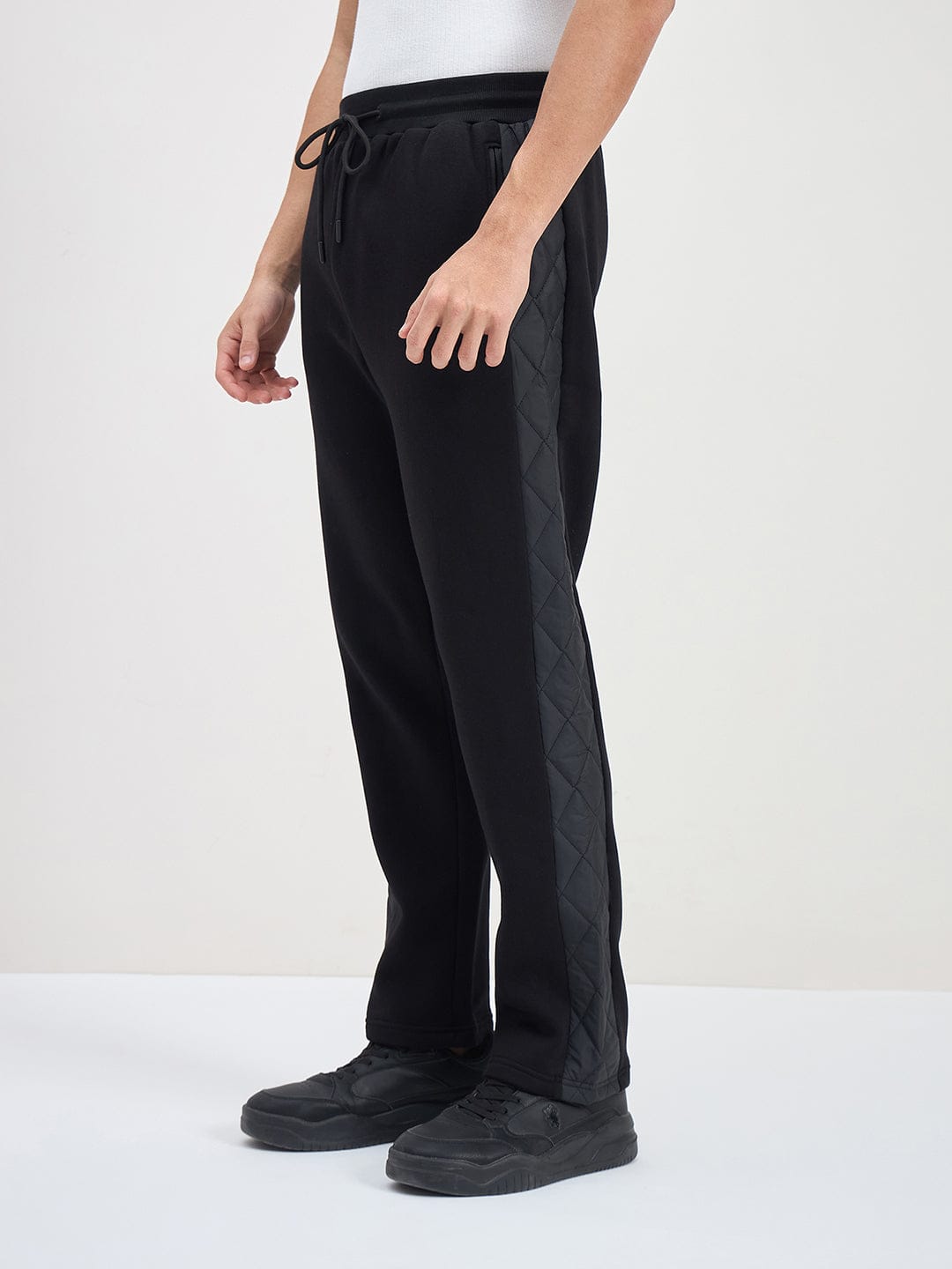 ICONIC Men Black Straight Fit Sweat Pant