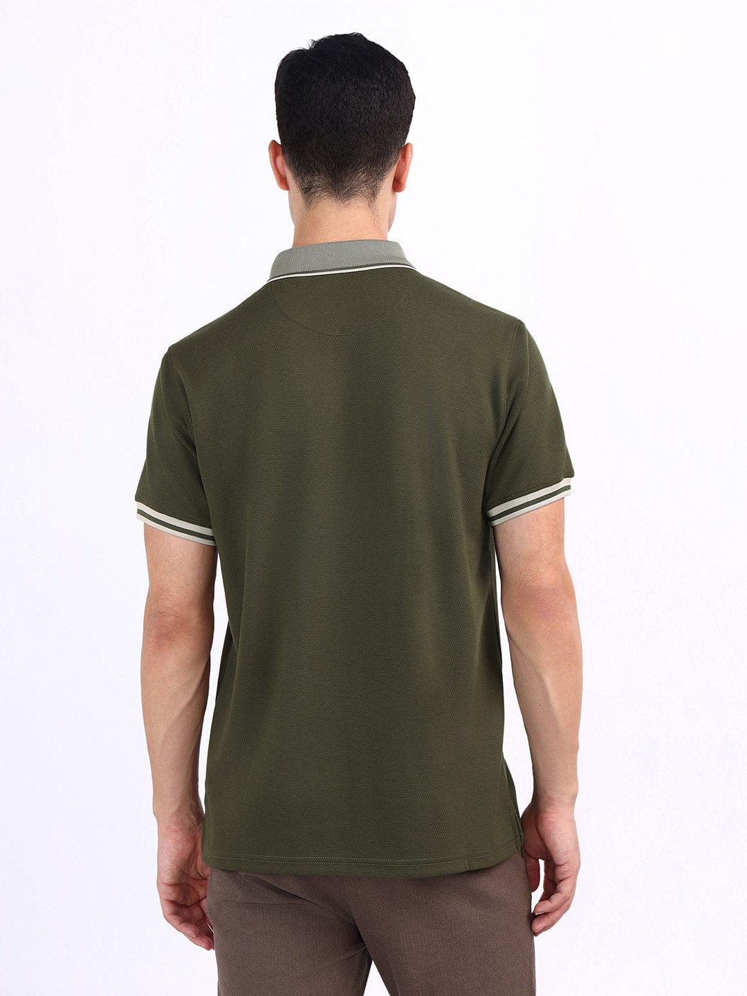 Iconic Men Green Solid Polo Tshirt