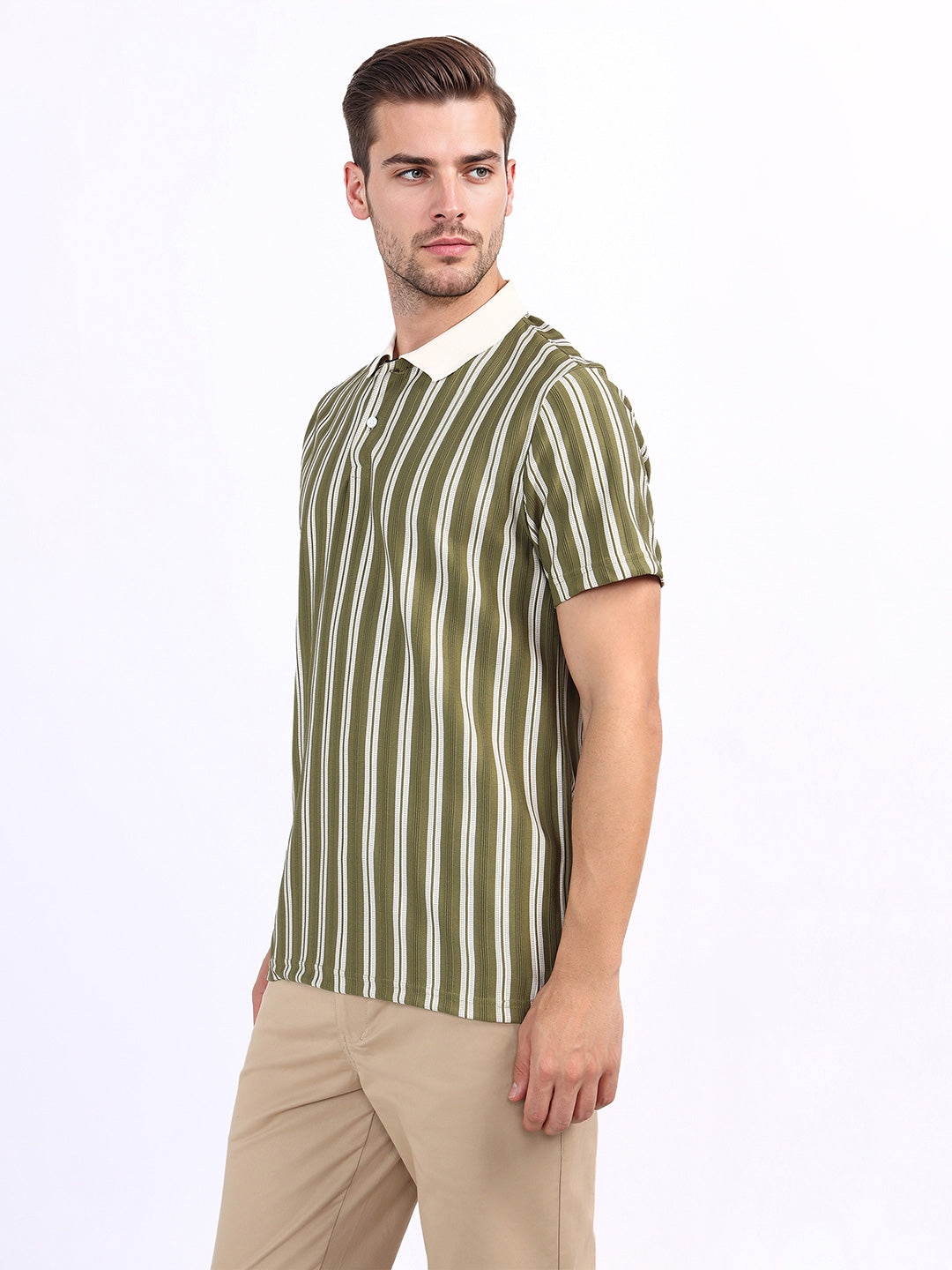Iconic Men Green Textured Polo Tshirt