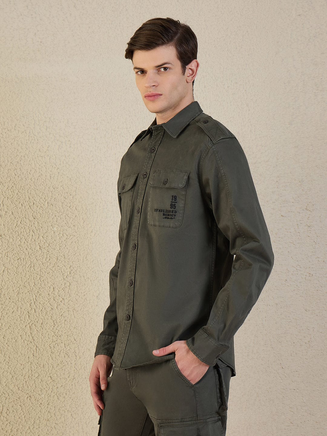 Iconic Men Green Solid Collared Shirt