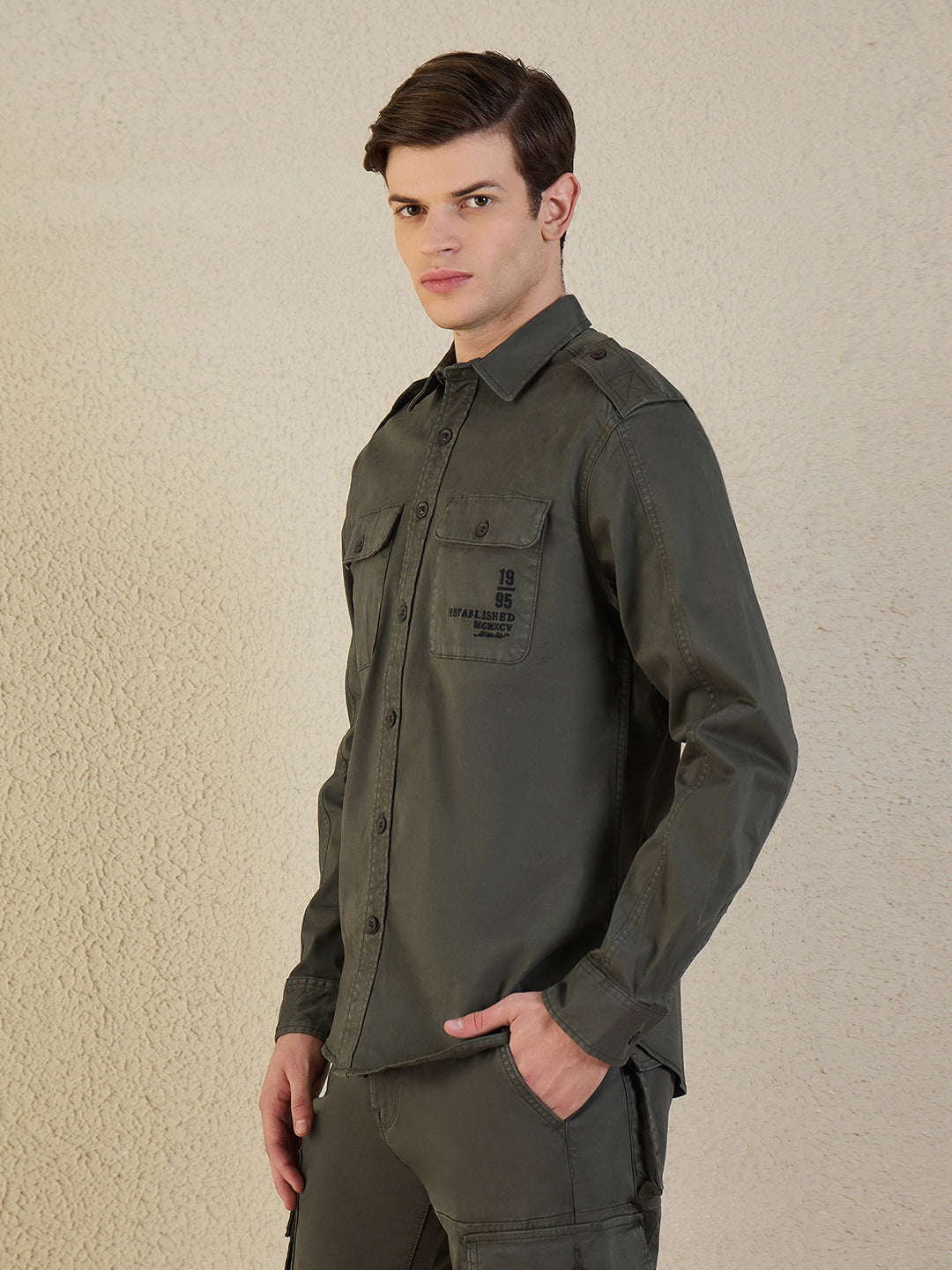 Iconic Men Green Solid Collared Shirt