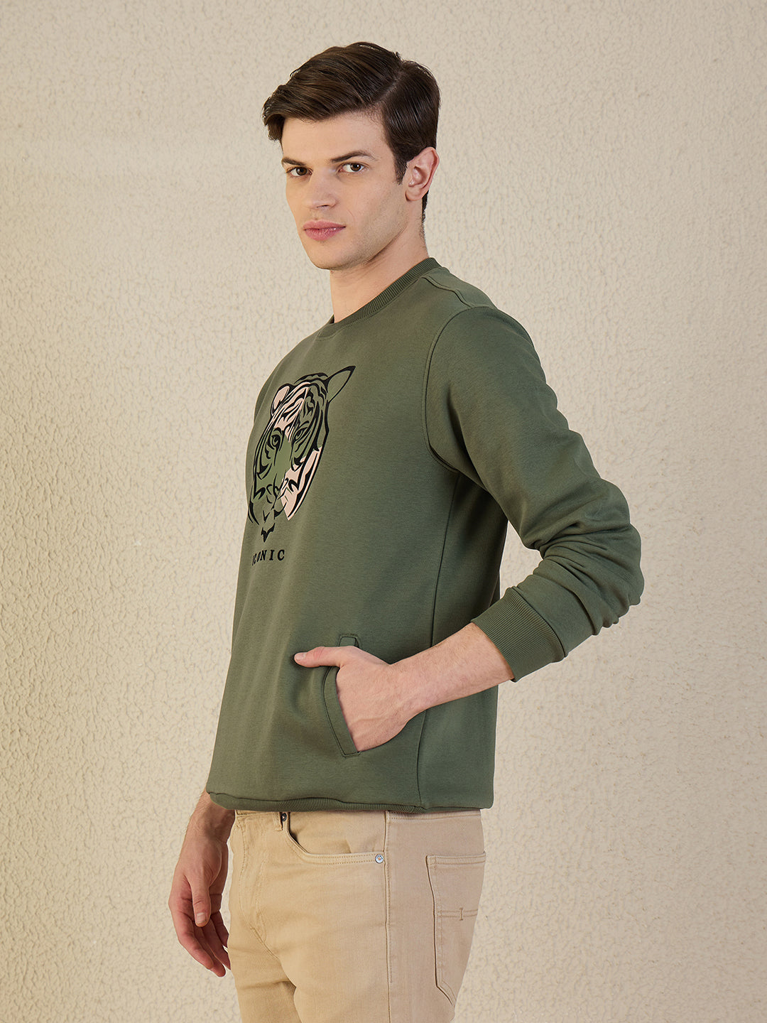 Iconic Men Green Solid Round Neck Sweatshirt