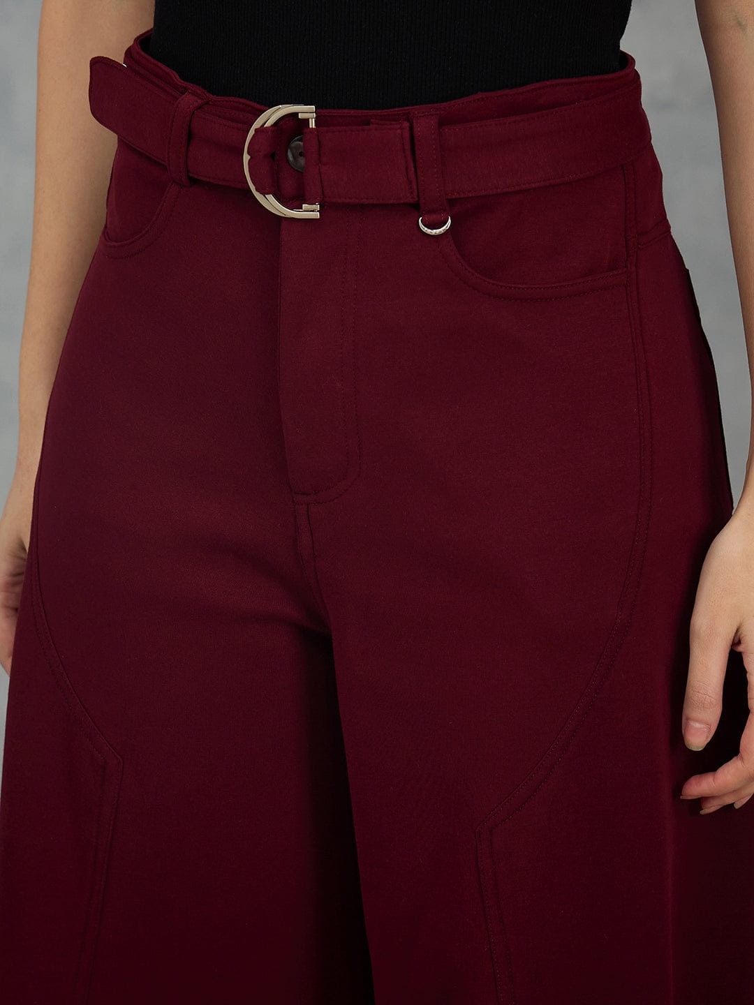 Iconic Women Maroon Solid Pure Cotton Loose Fit Cargo Pant