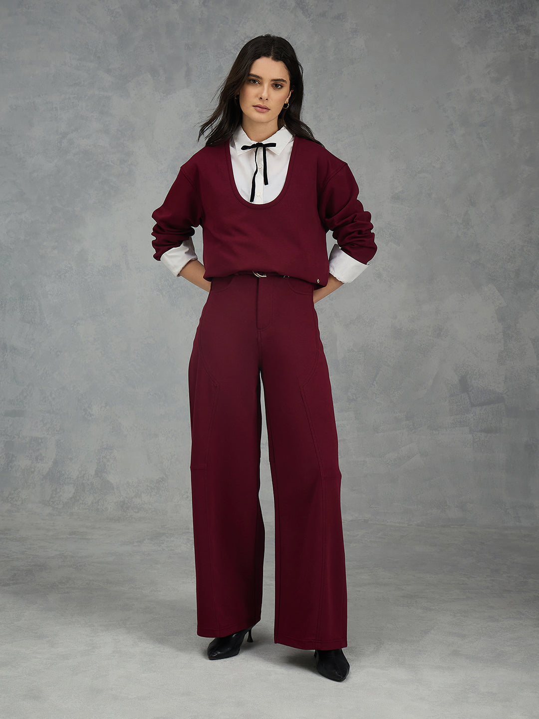 Iconic Women Maroon Solid Pure Cotton Loose Fit Cargo Pant