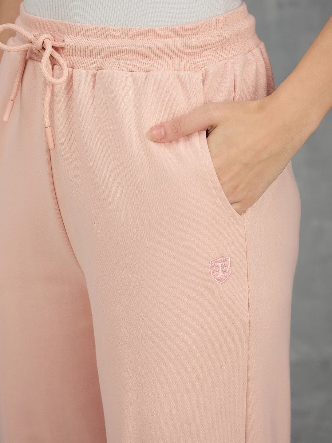 Iconic Women Peach Solid Straight Fit Sweat Pant