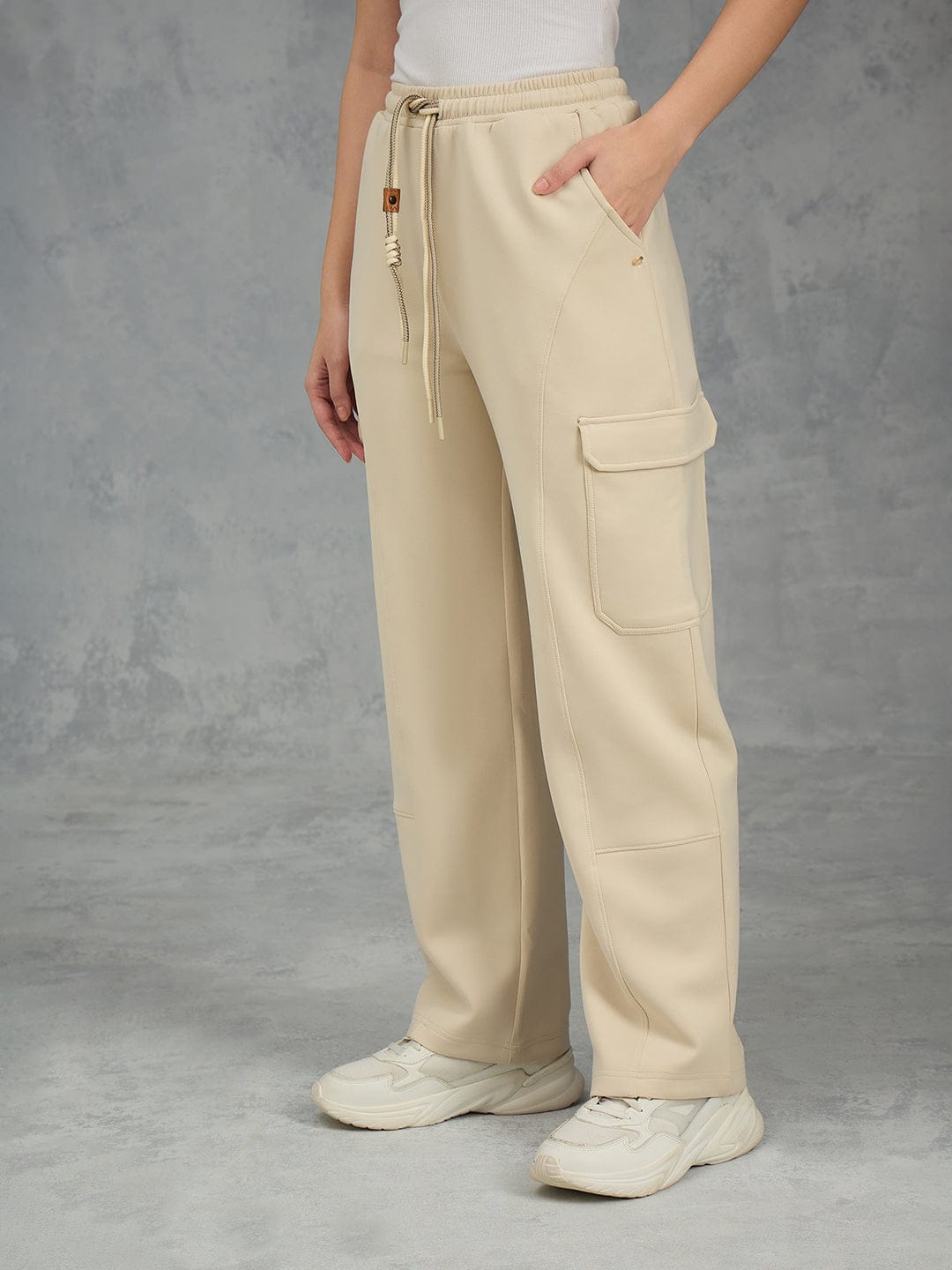 Iconic Women Cream Solid Straight Fit Sweat Pant
