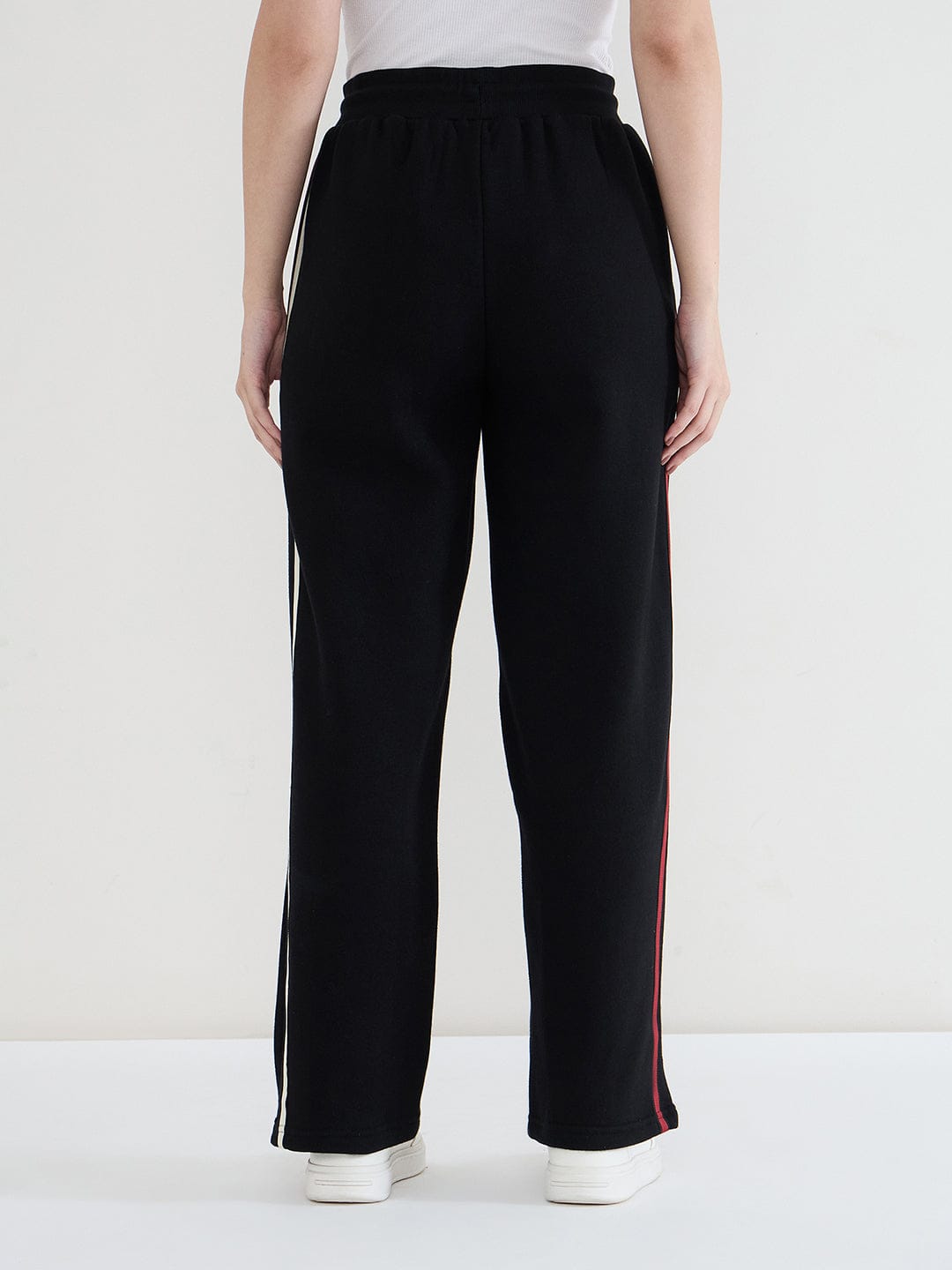 Iconic Women Black Solid Straight Fit Sweat Pant