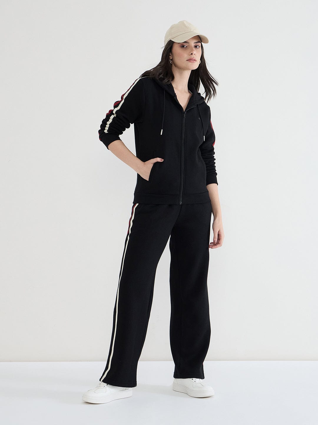 Iconic Women Black Solid Straight Fit Sweat Pant