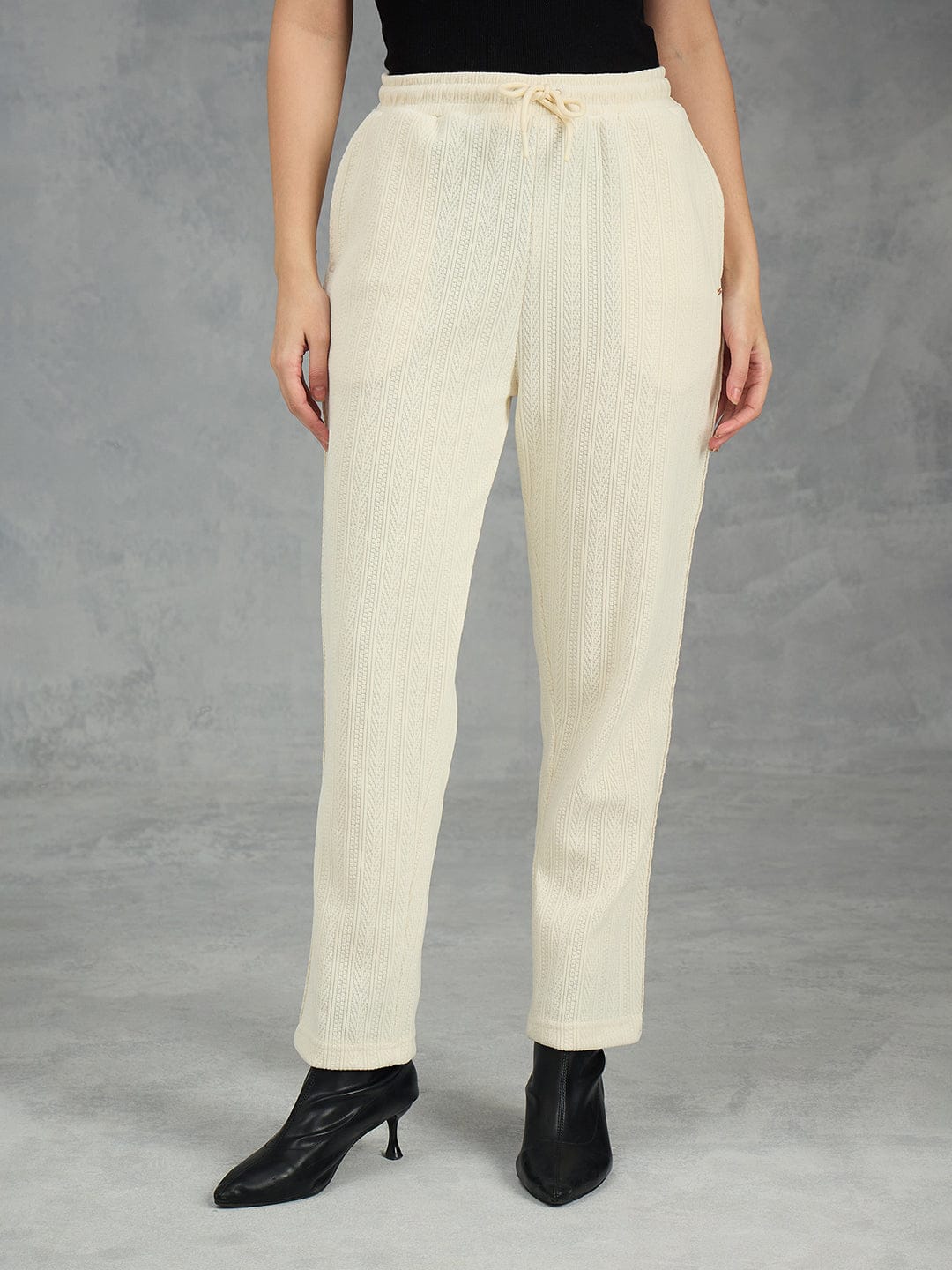 Iconic Women Cream Solid Straight Fit Sweat Pant