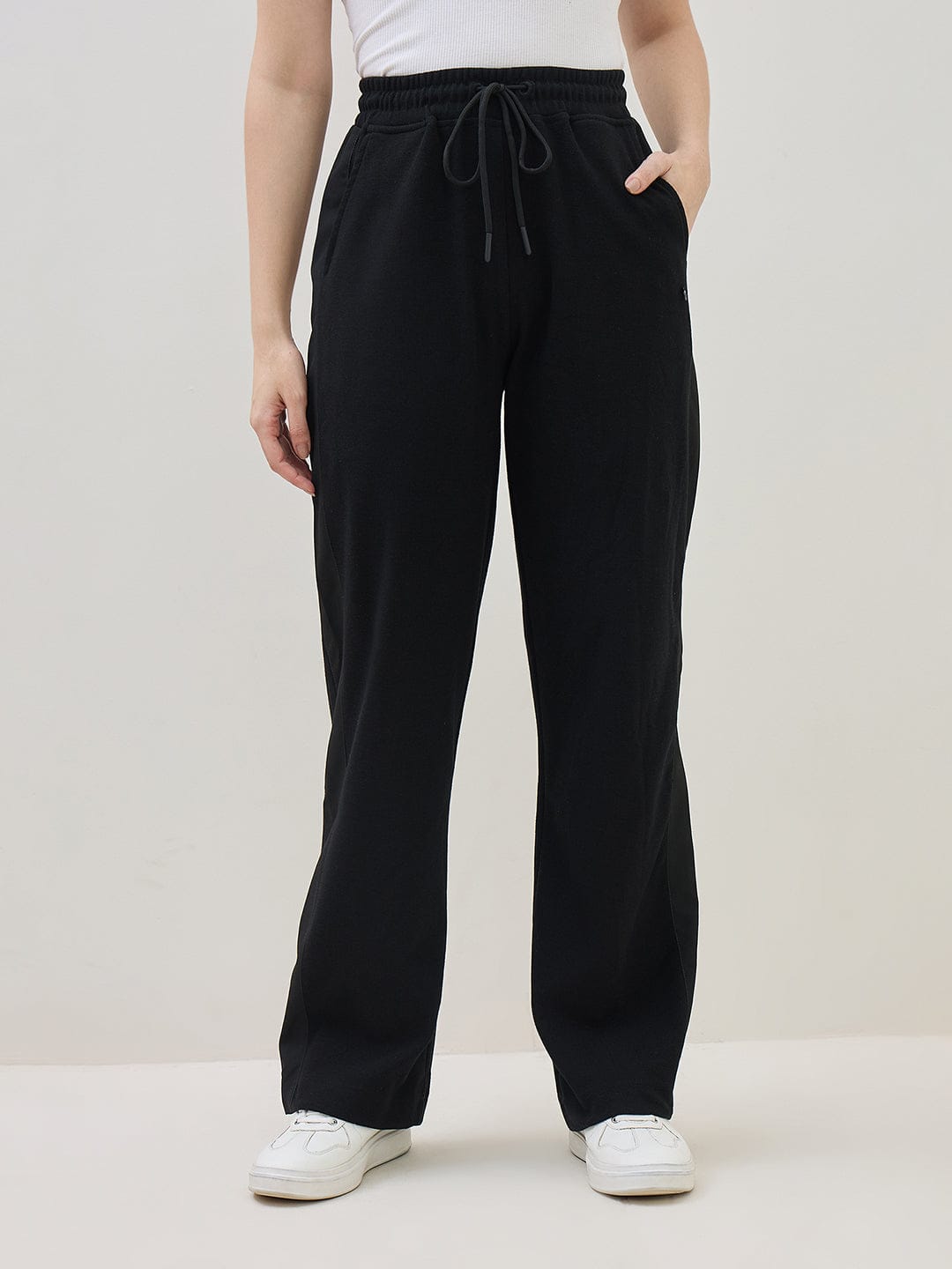 ICONIC Women Black Regular Fit Sweatpant