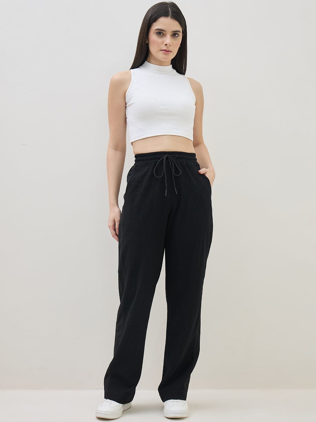 ICONIC Women Black Regular Fit Sweatpant