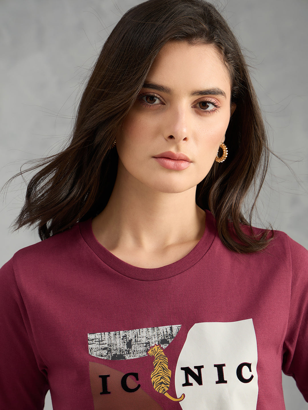Iconic Women Maroon Printed Pure Cotton Round Neck T Shirt
