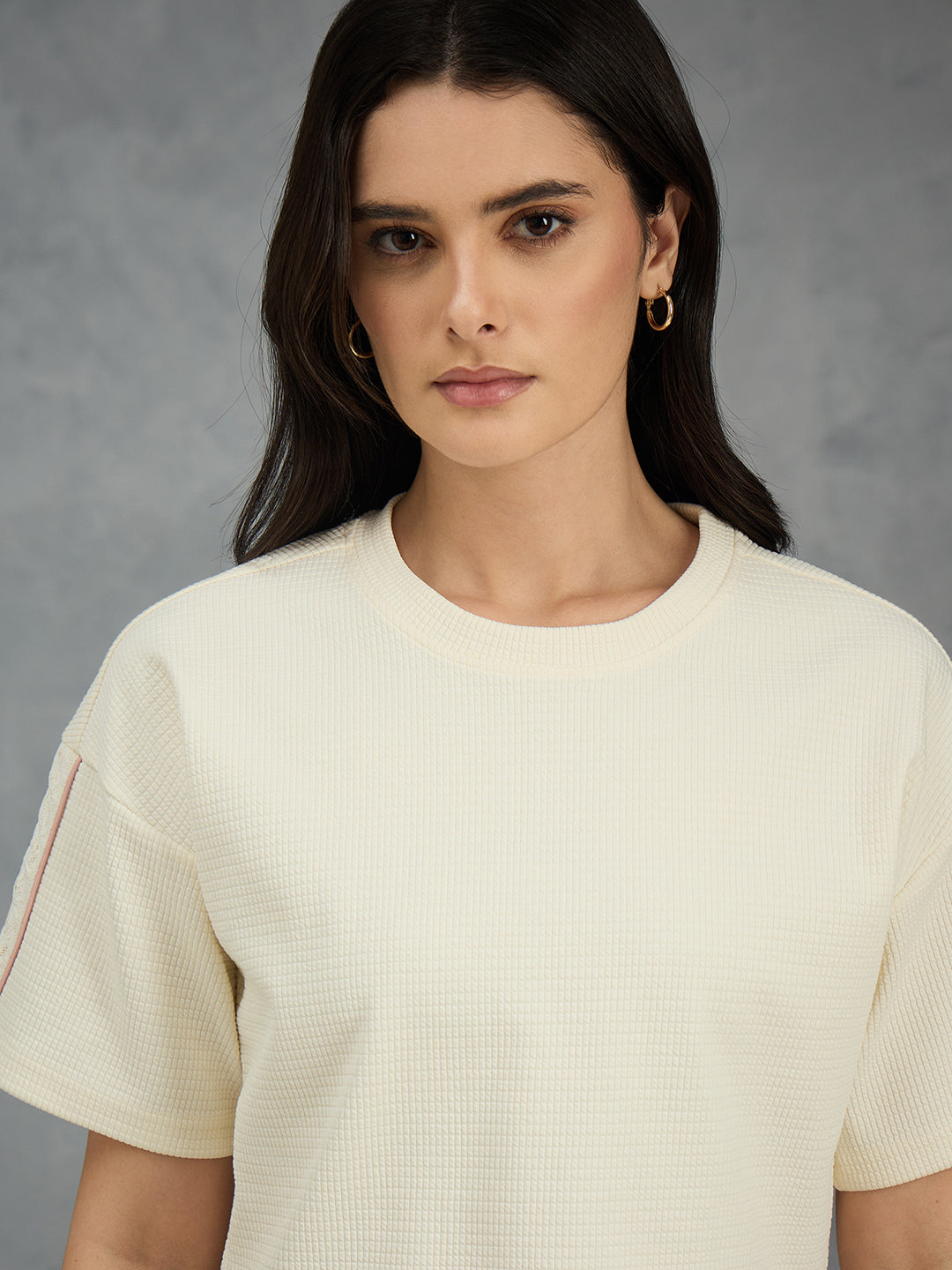 Iconic Women Cream Solid Round Neck T-Shirt