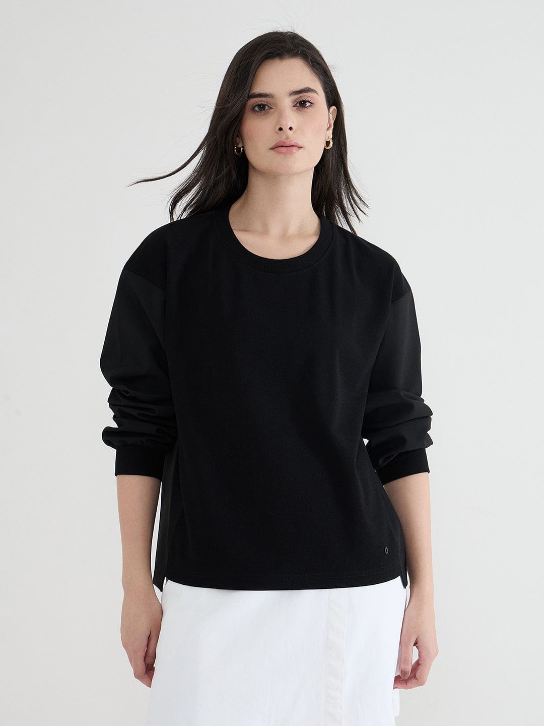 Iconic Women Black Solid Round Neck Boxy Fit T-Shirt