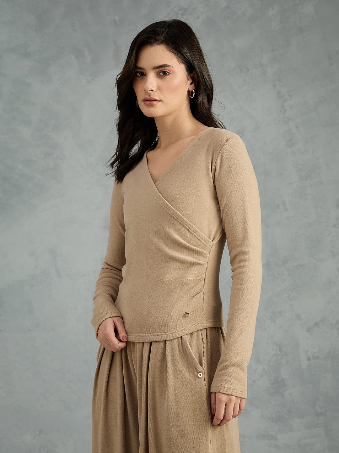 Iconic Women Beige Solid V Neck Top