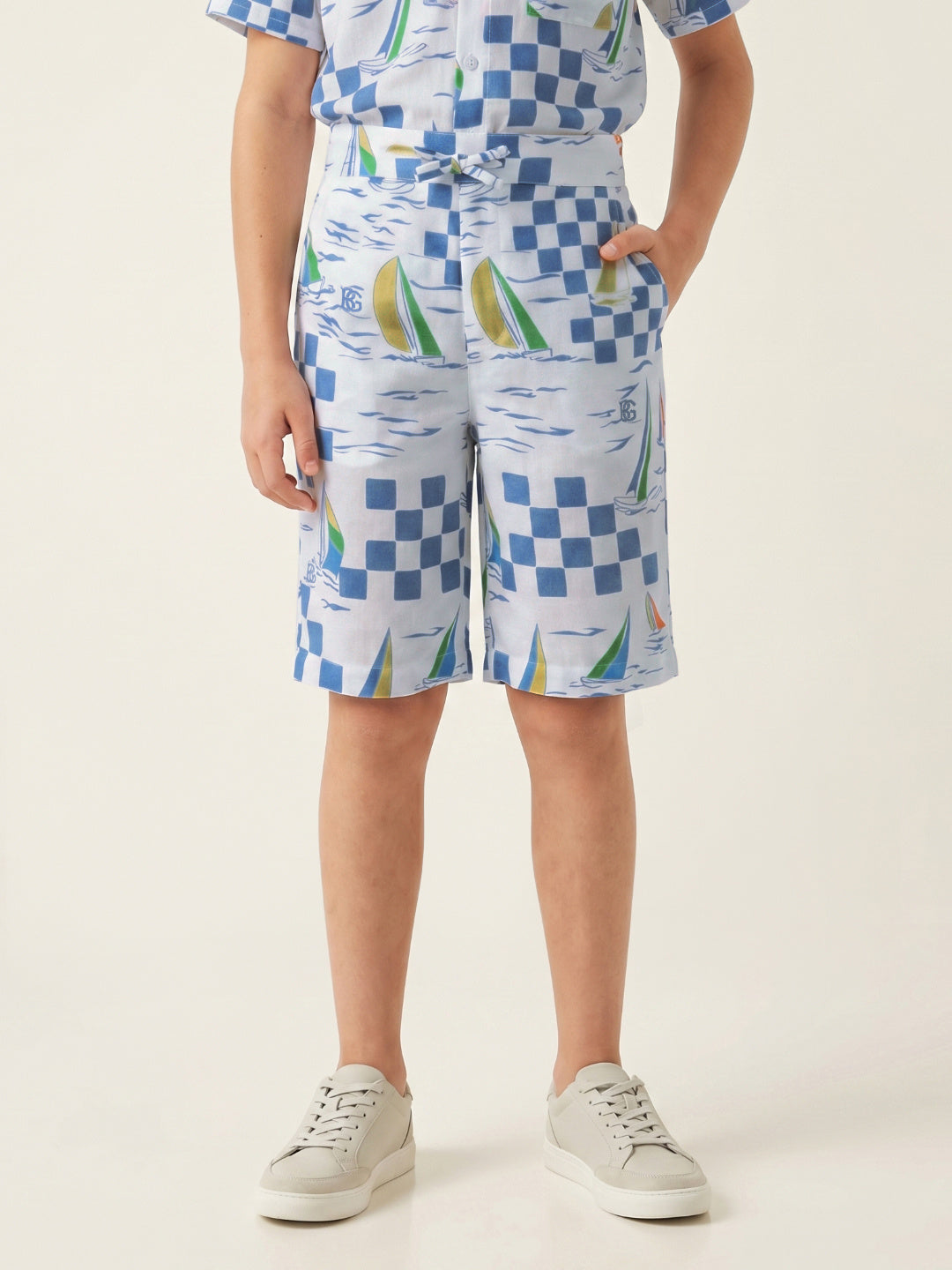 Blue Giraffe Boy Multi Printed Mid Rise Shorts