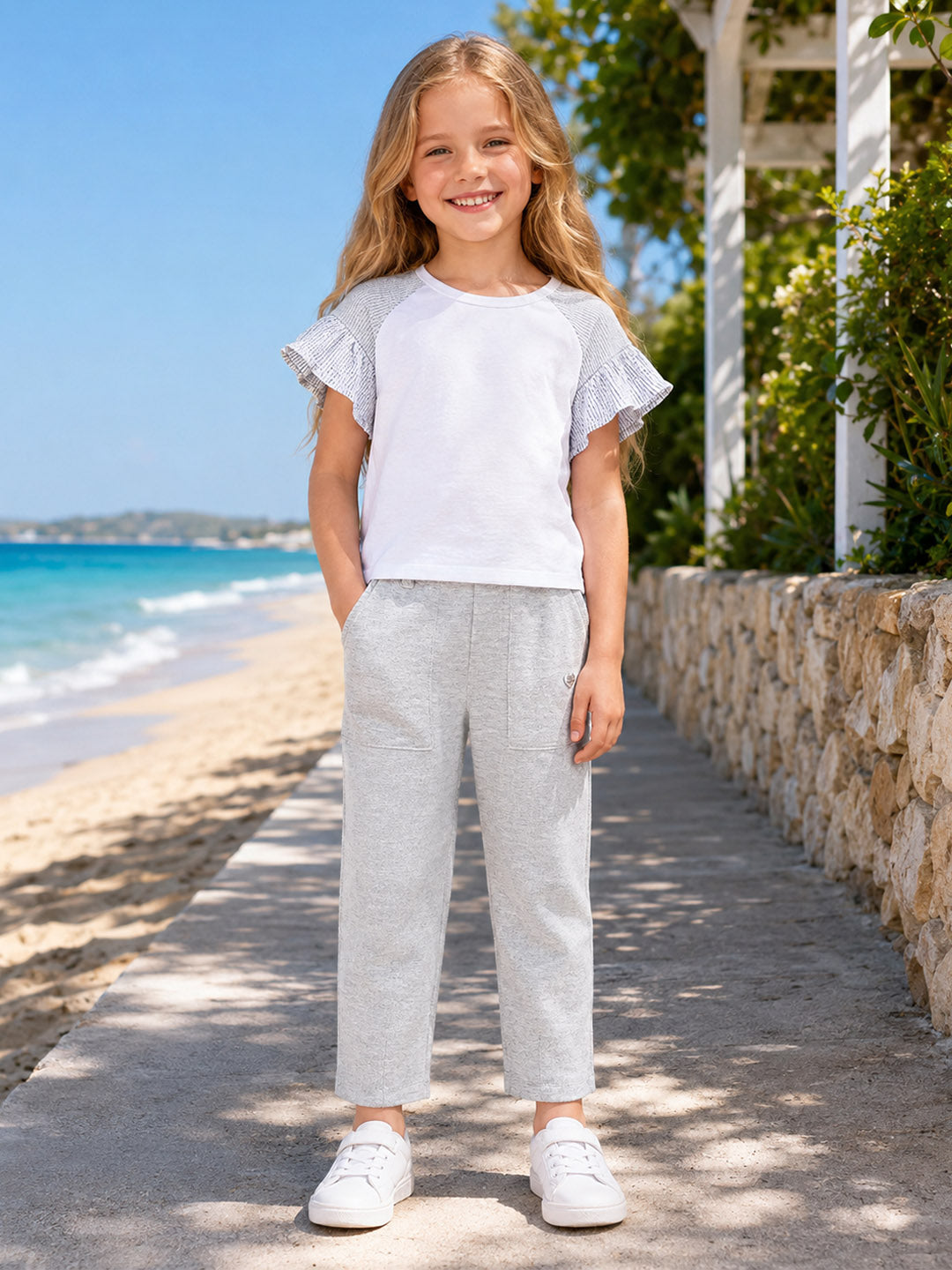 Blue Giraffe Girls Grey Solid Regular Fit Trouser