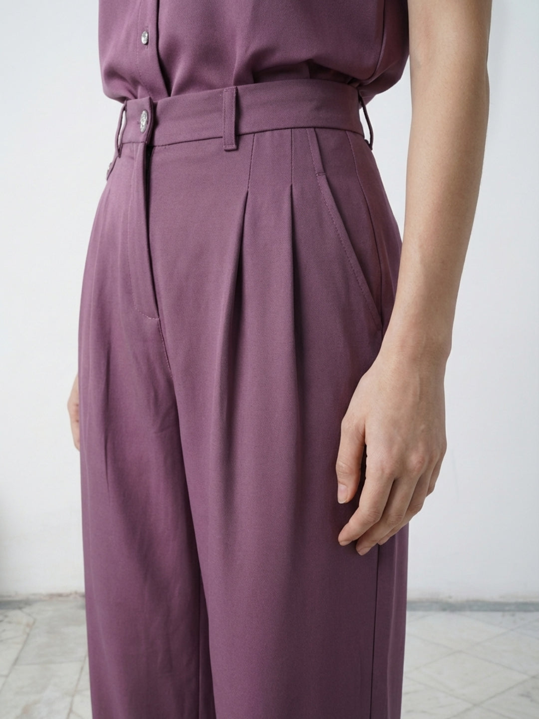 Elle Women Purple Flared Fit High Rise Trousers