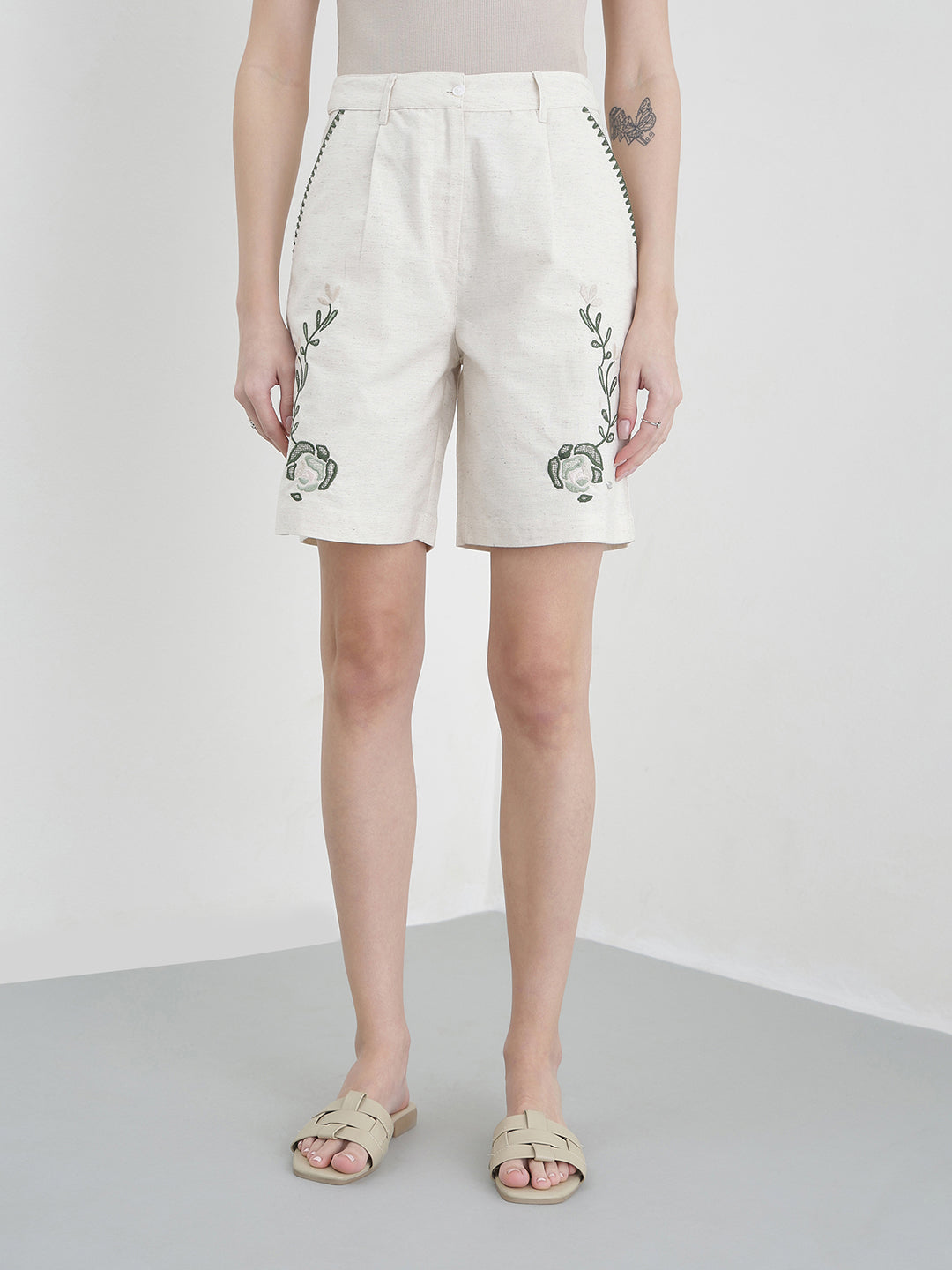 ELLE Women Cream Floral Shorts