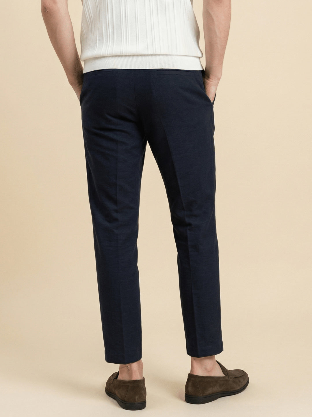 Iconic Men Black Solid Straight Fit Mid Rise Trouser