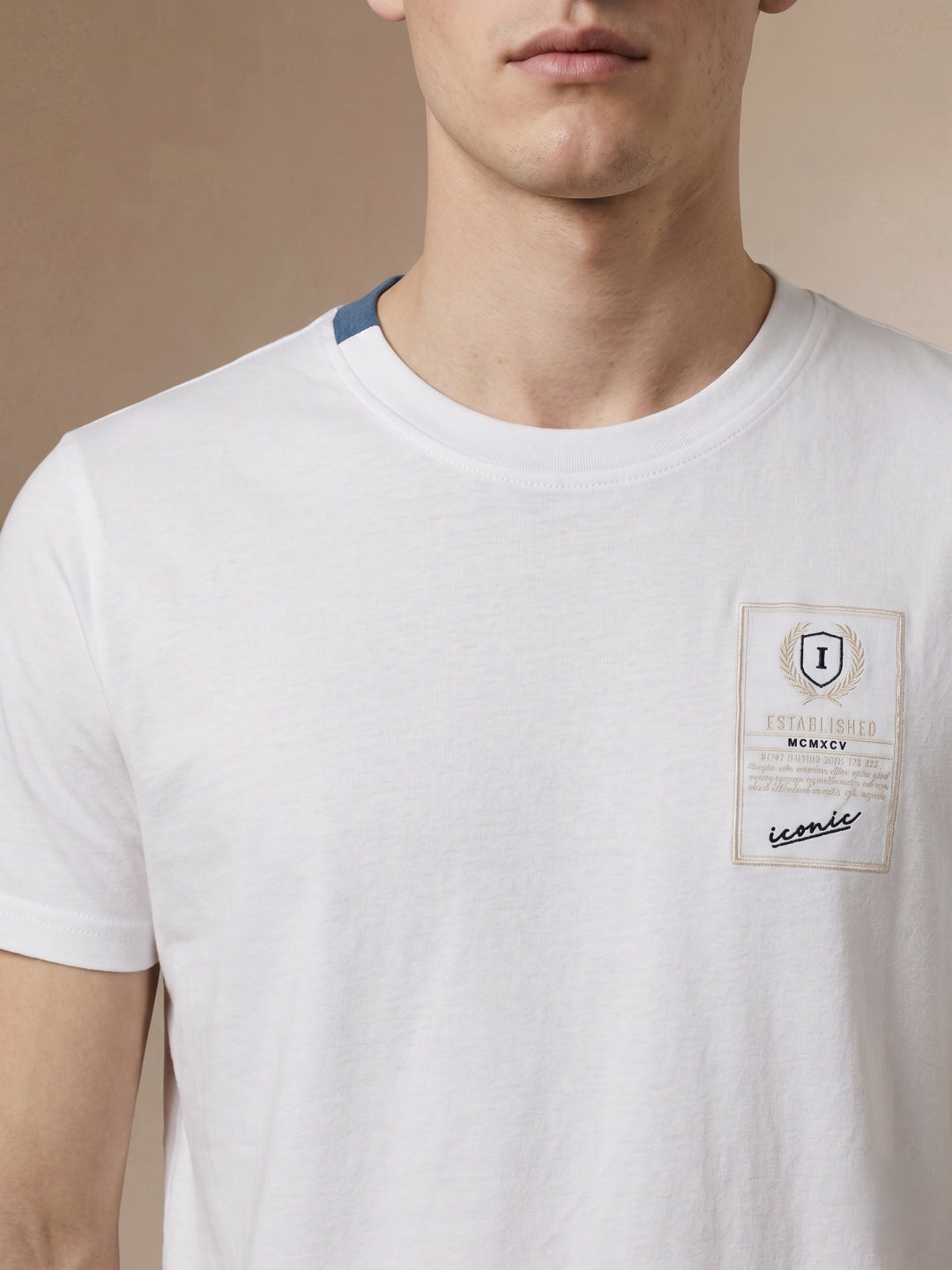 Iconic Men White Cotton Graphic T-Shirt