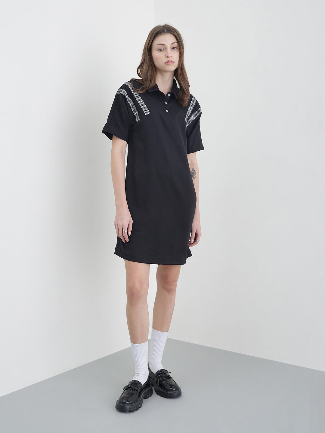 Iconic Women Black Solid Loose Fit Dress