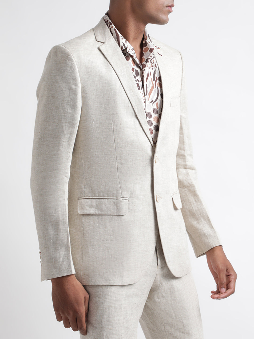 Iconic Men Beige Solid Notch Collar Blazer