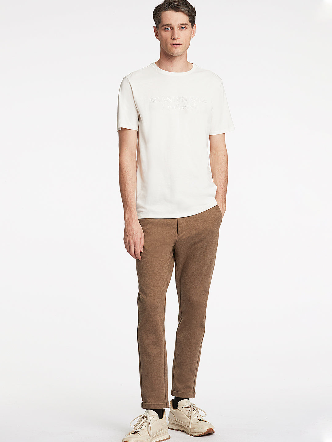 Lindbergh Men Beige Solid Slim Fit Trouser