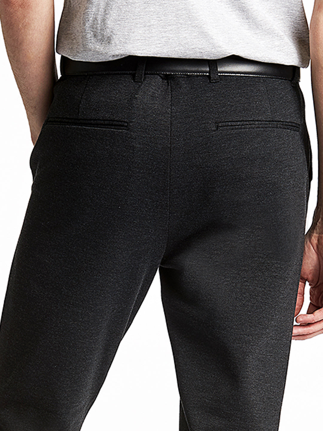 Lindbergh Men Grey Slim Fit Solid Trouser