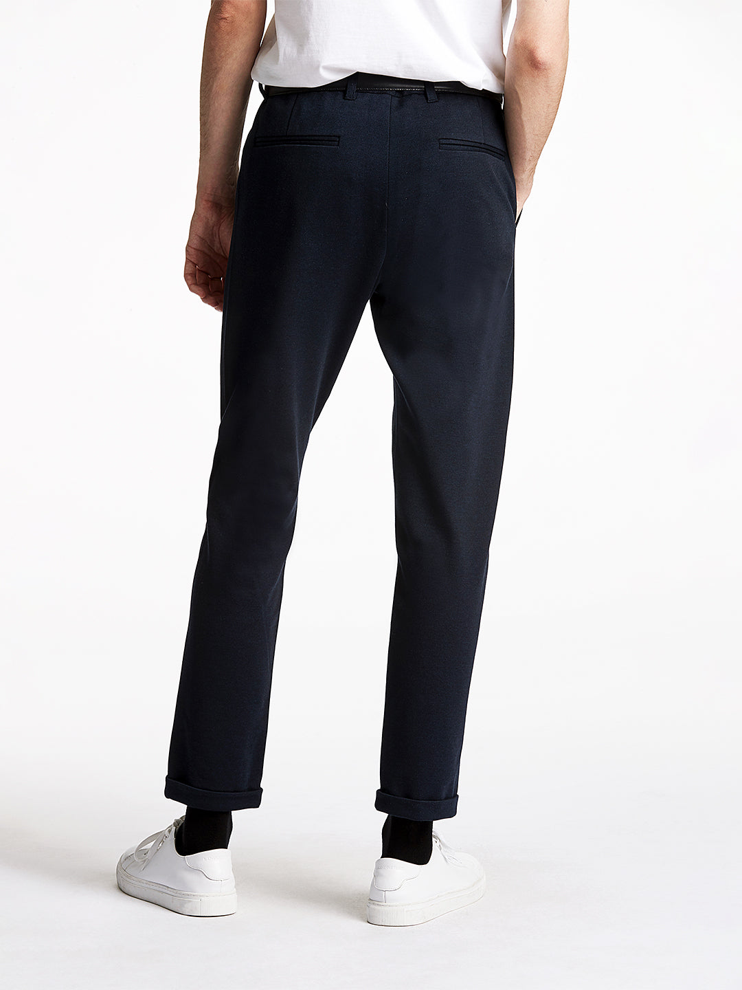 Lindbergh Men Blue Slim Fit Solid Trouser