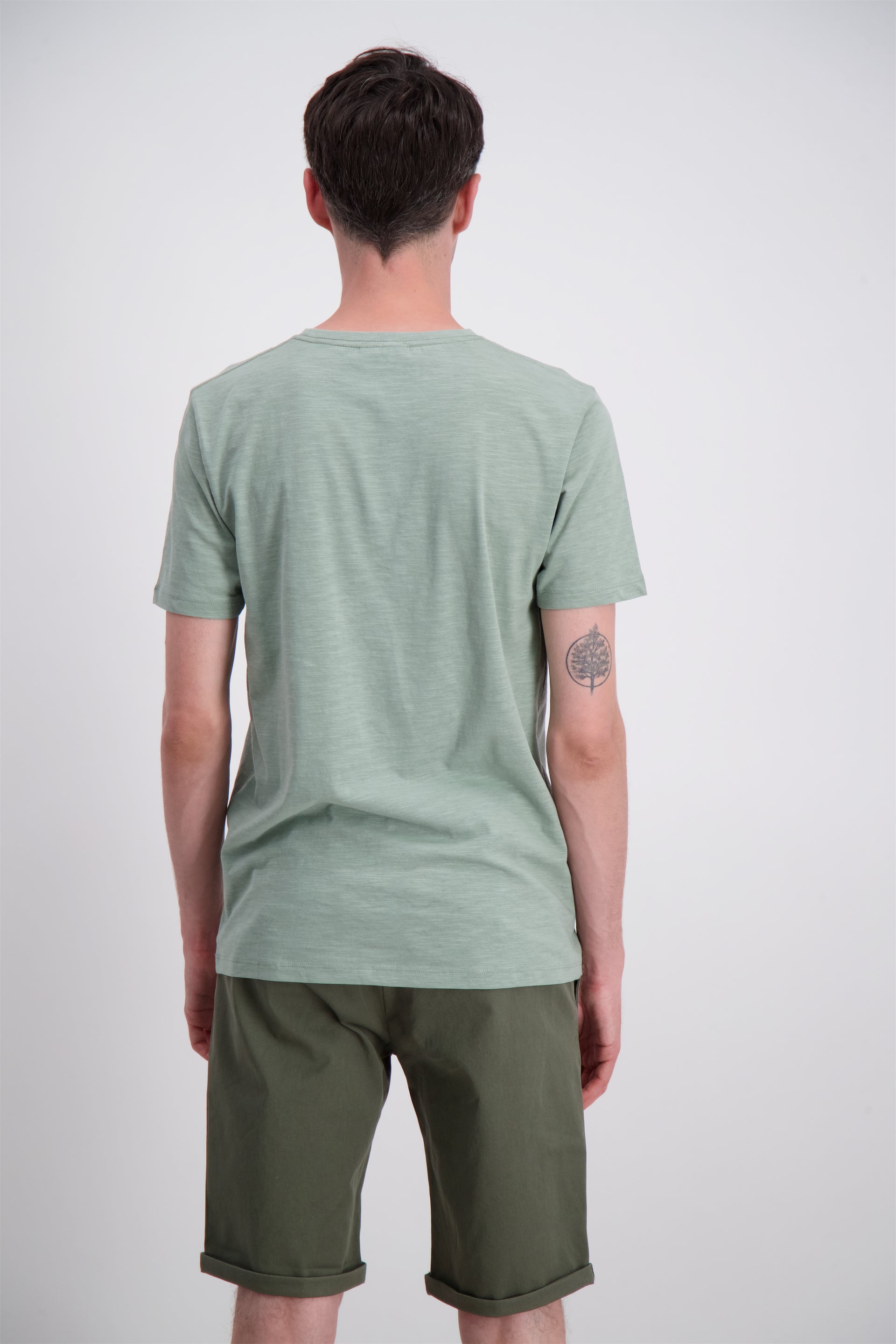 Lindbergh Men Solid Round Neck Tshirt