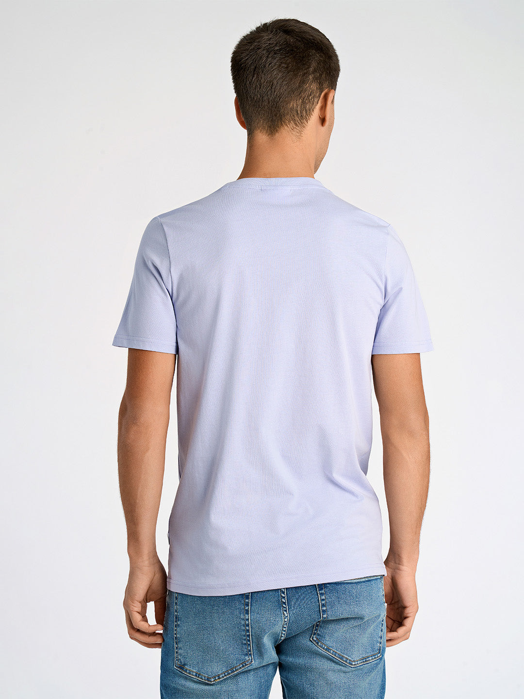 Lindbergh Men Purple Relaxed Fit Solid Round Neck Tshirt