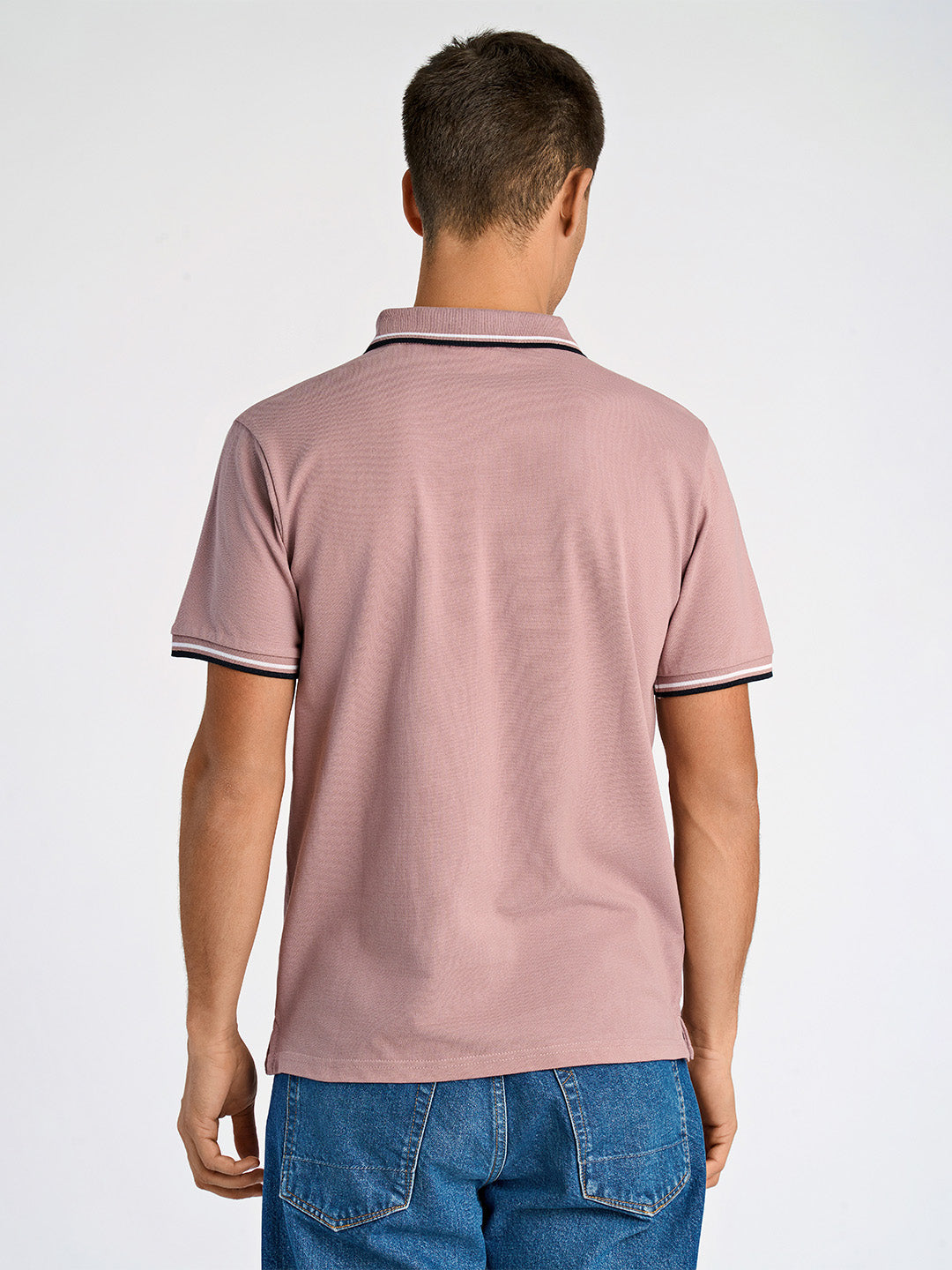 Lindbergh Men Pink Relaxed Fit Solid Polo Tshirt