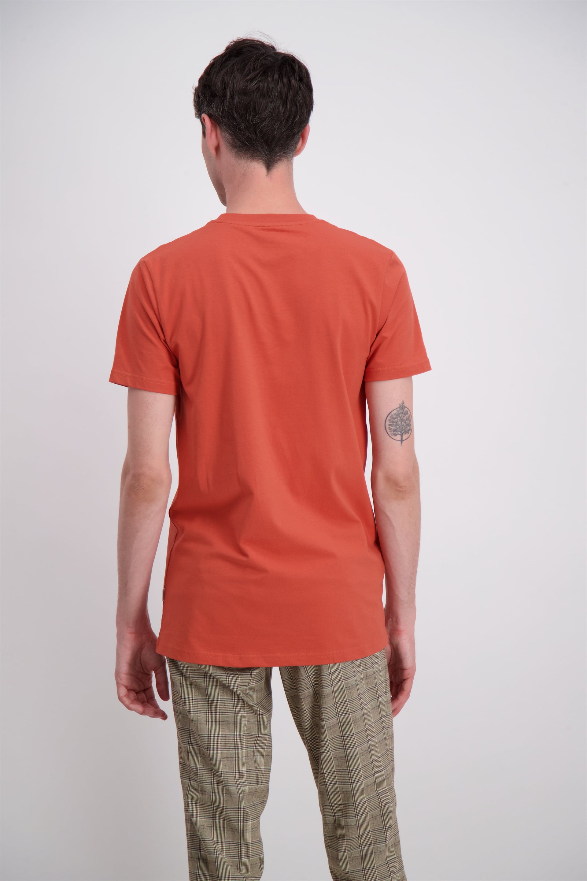 Lindbergh Men Solid Round Neck Tshirt