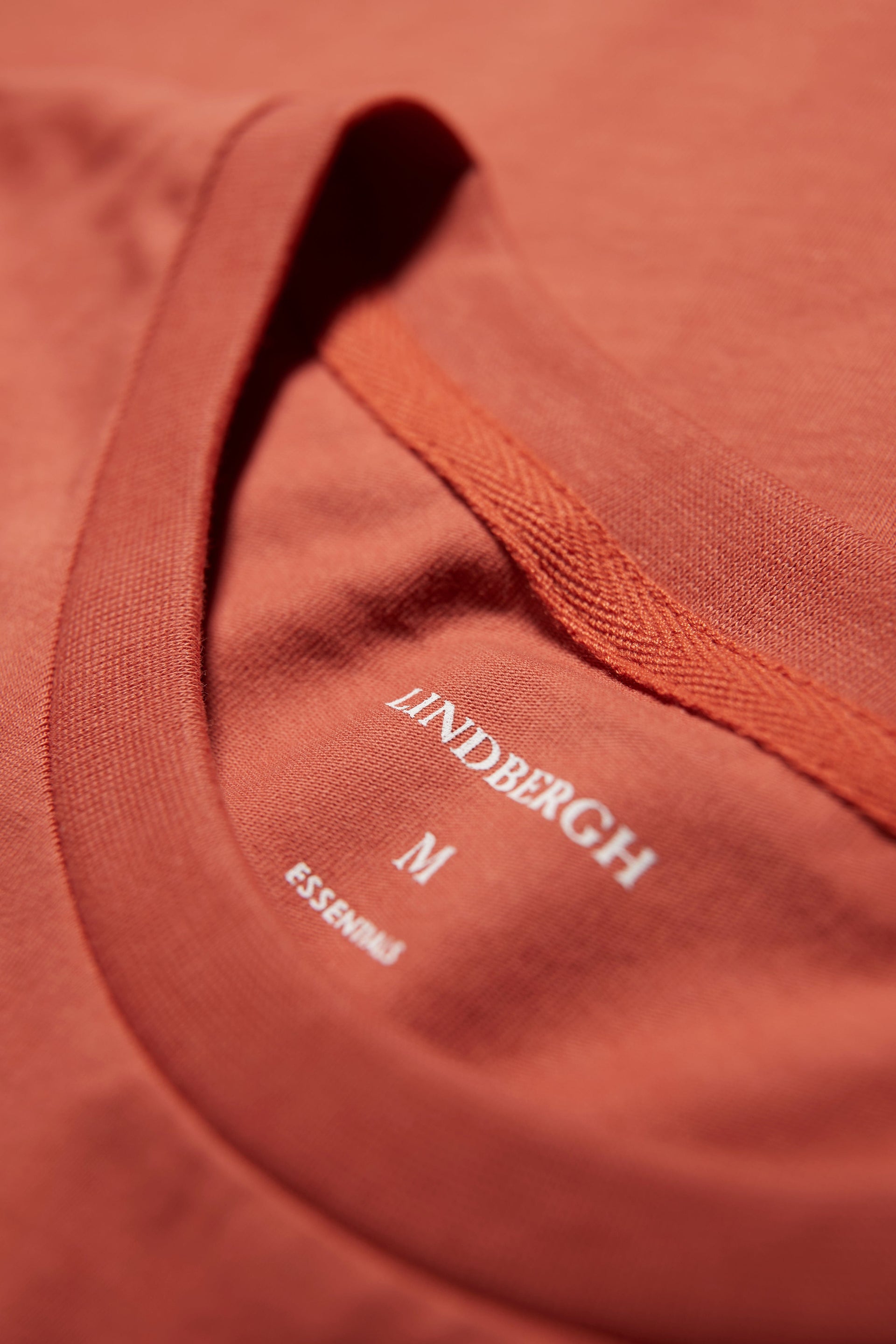 Lindbergh Men Solid Round Neck Tshirt