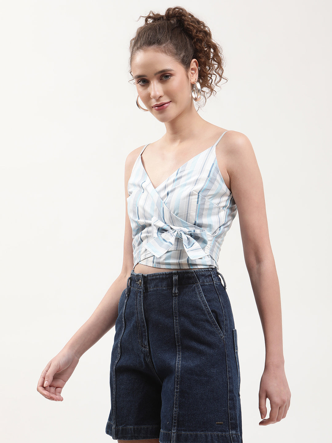 Elle Women Blue Striped V Neck Top