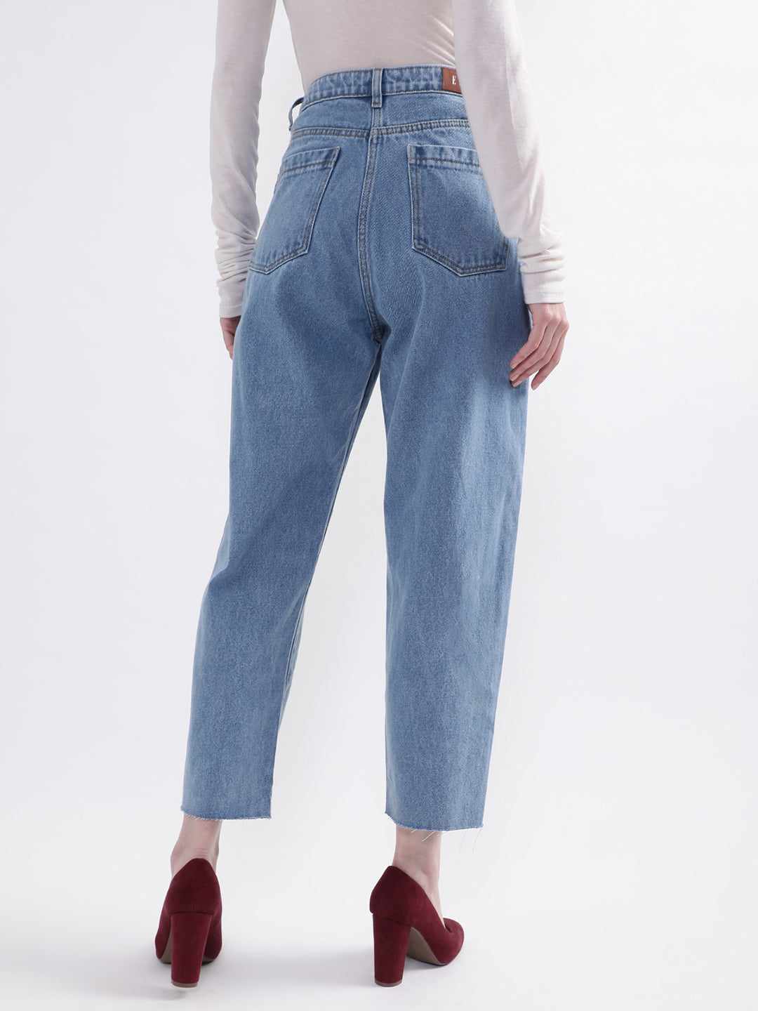 Elle Women Blue Solid Relaxed Fit Jeans