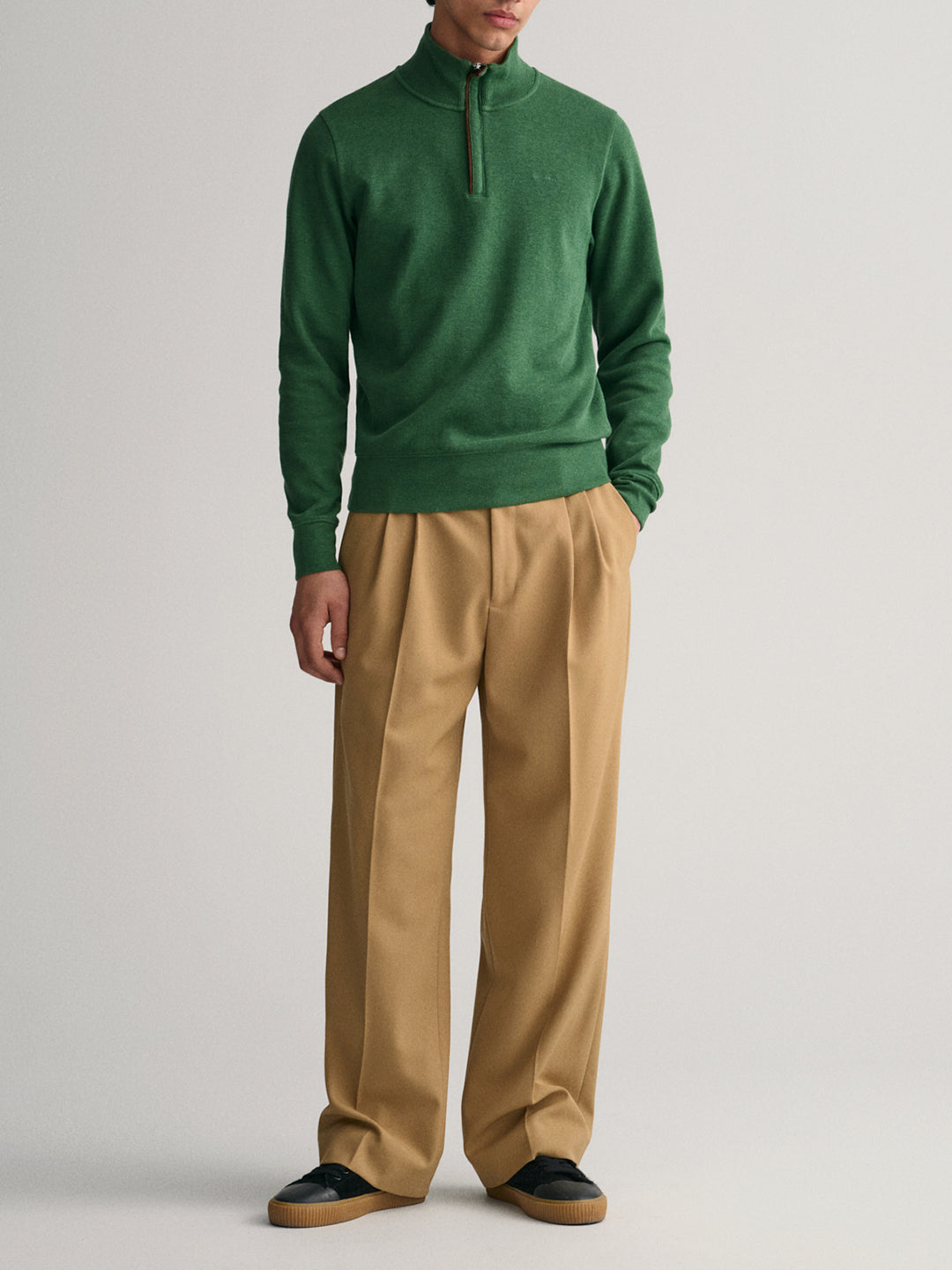 Gant Men Green Solid Full Sleeves Stand Collar Sweatshirt