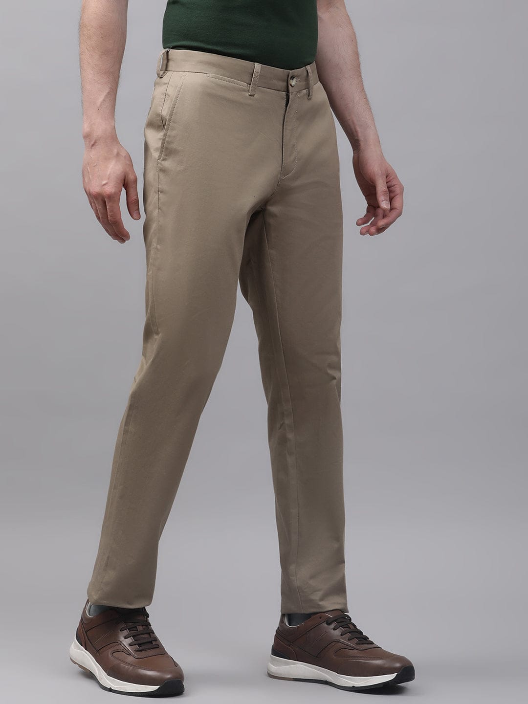 Bruun & Stengade Men Solid Cutaway Collar Shirt