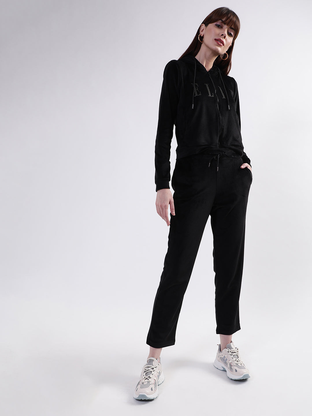 Elle Women Black Solid Regular Fit Sweatpant