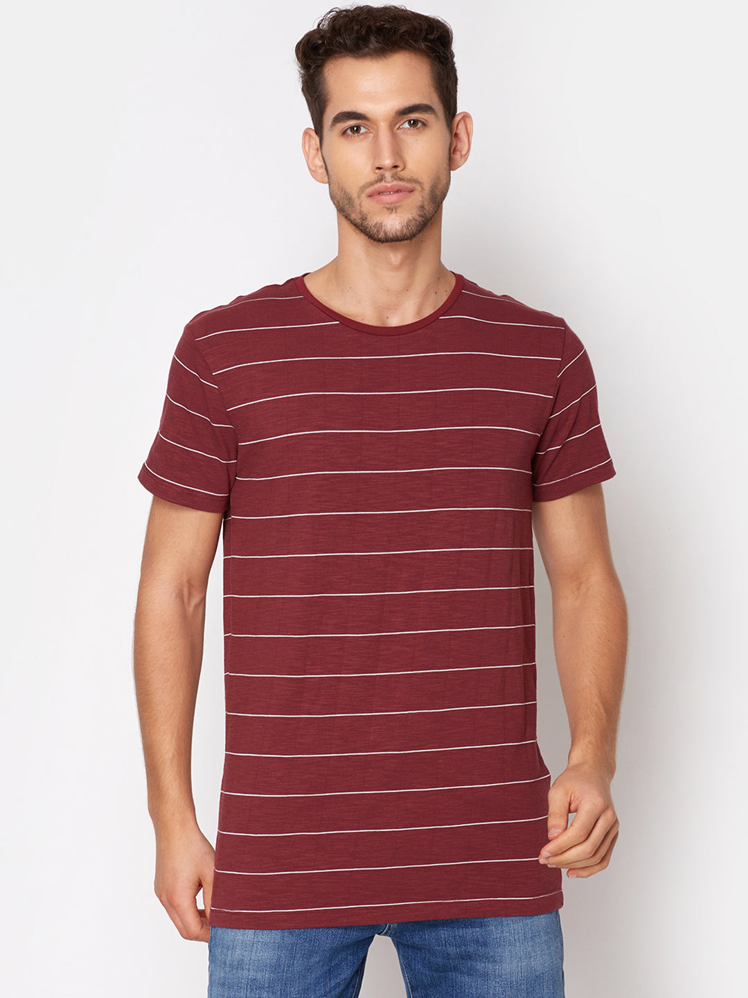 Lindbergh Men Red Solid Round Neck TShirt