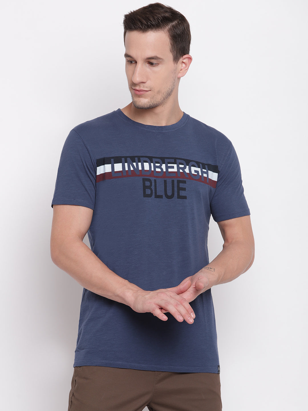 Lindbergh Men Blue Solid Round Neck TShirt