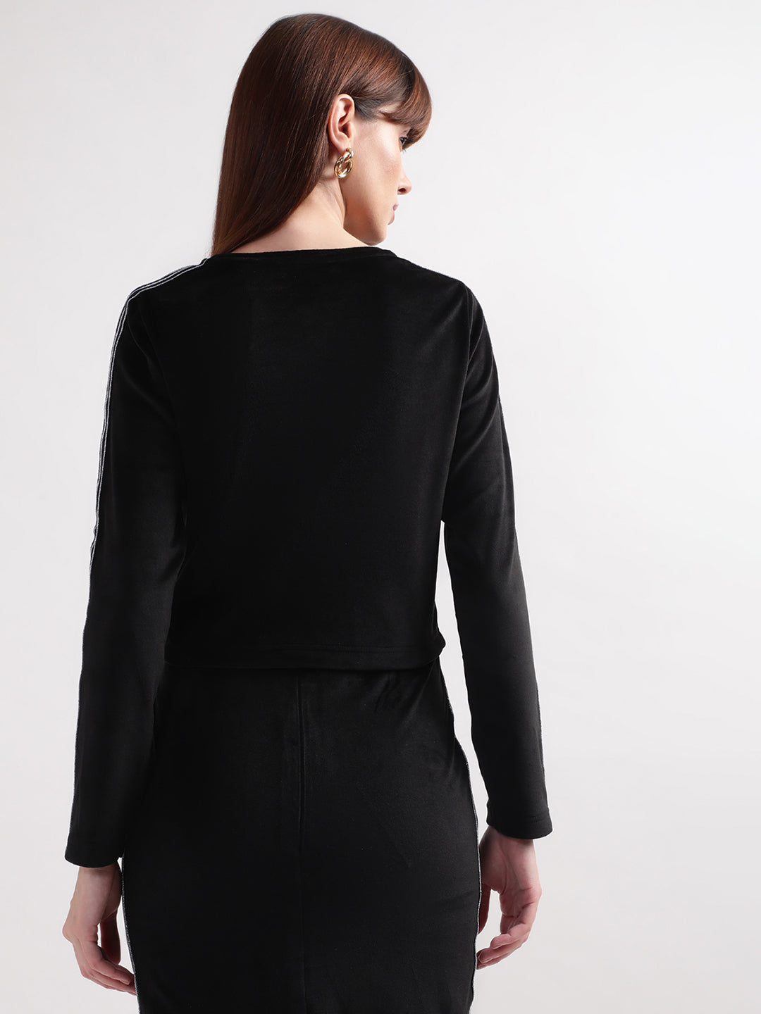 Elle Women Black Solid Regular Fit Skirt