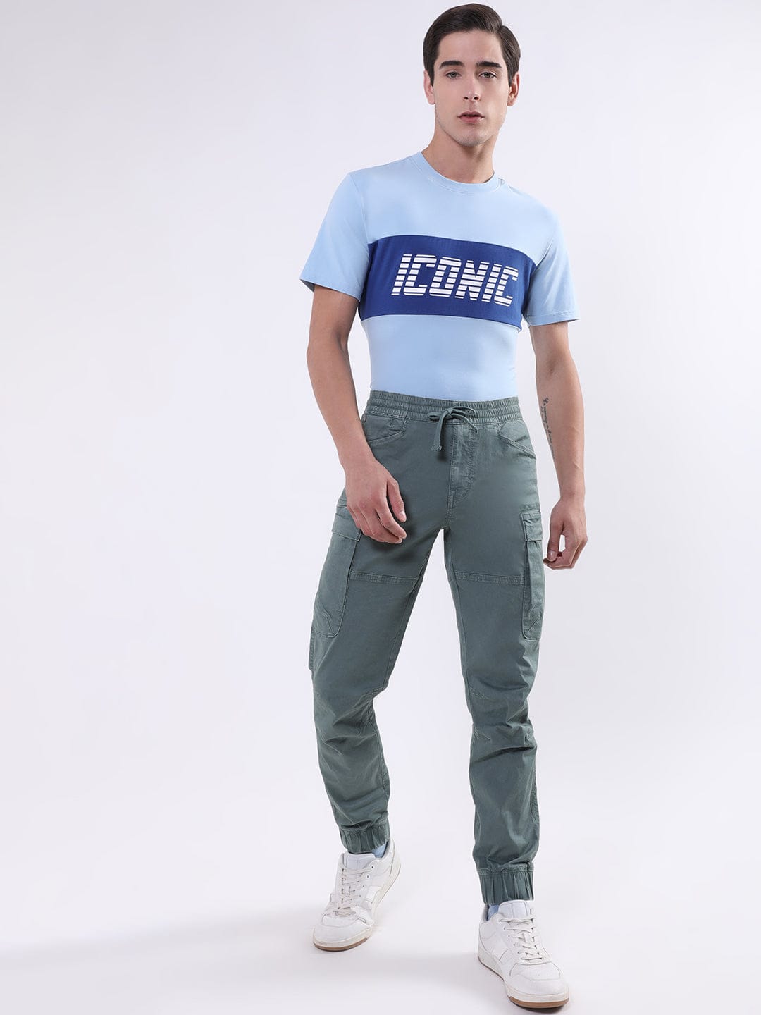 Iconic Men Green Regular Fit Cargo Trouser