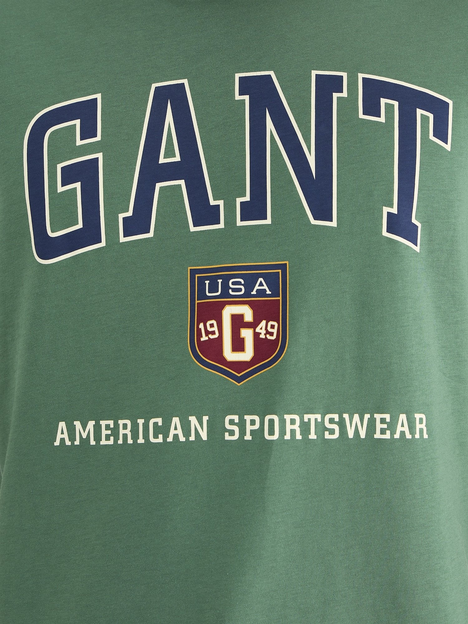 Gant Men Green Regular Fit Solid Crew Neck Tshirt