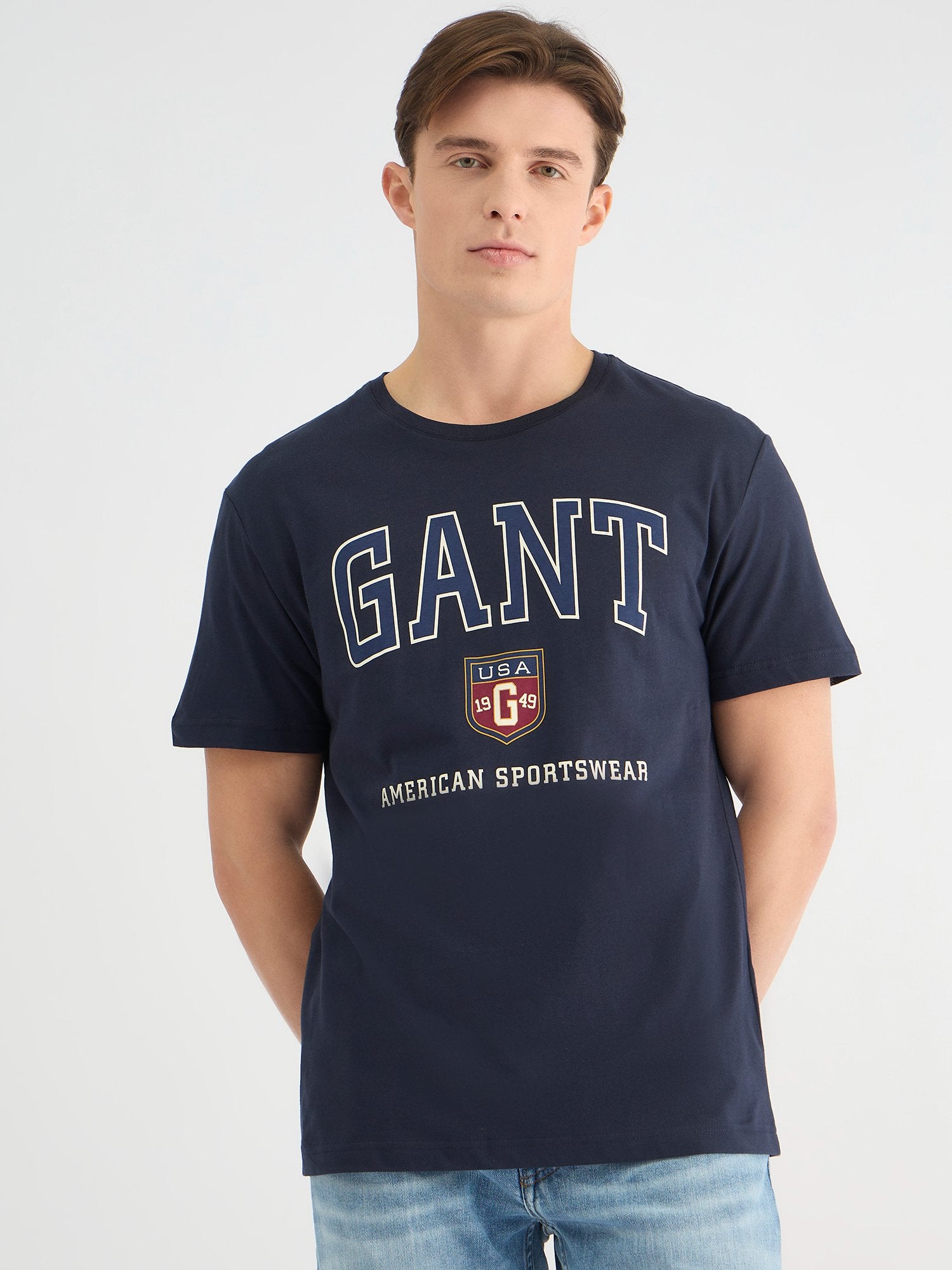 Gant Men Blue Regular Fit Solid Crew Neck Tshirt