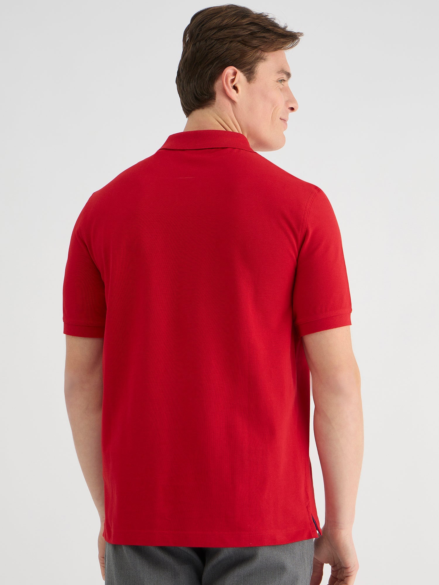 Gant Men Red Regular Fit Solid Polo Tshirt