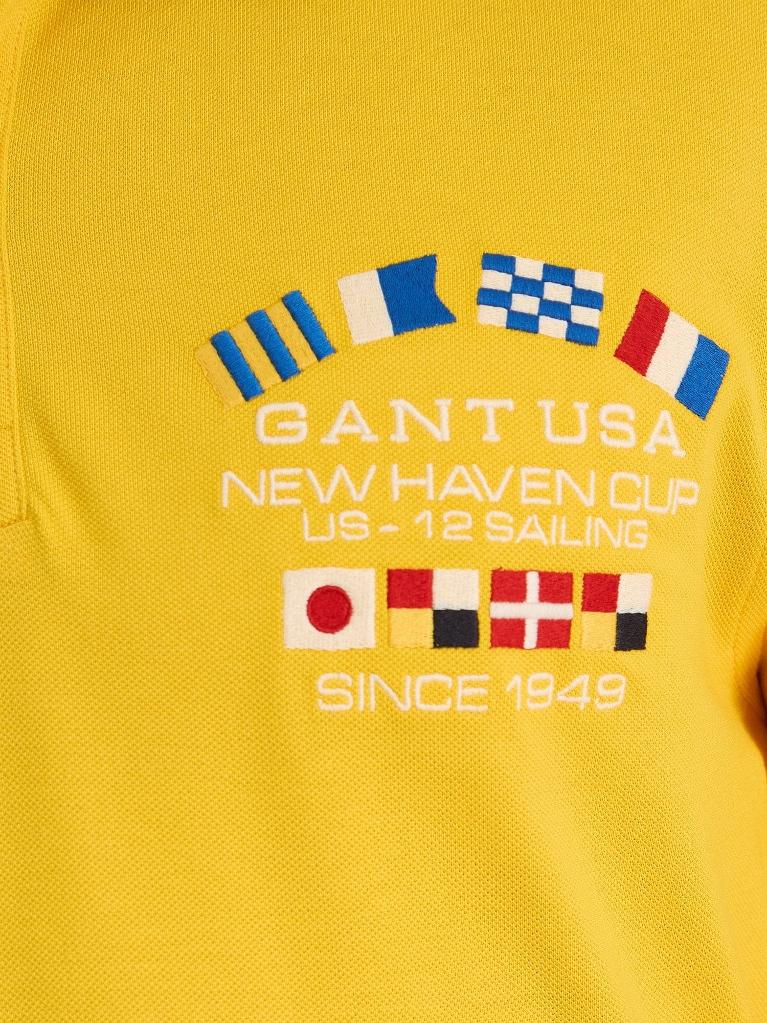 Gant Men Yellow Regular Fit Solid Polo Tshirt