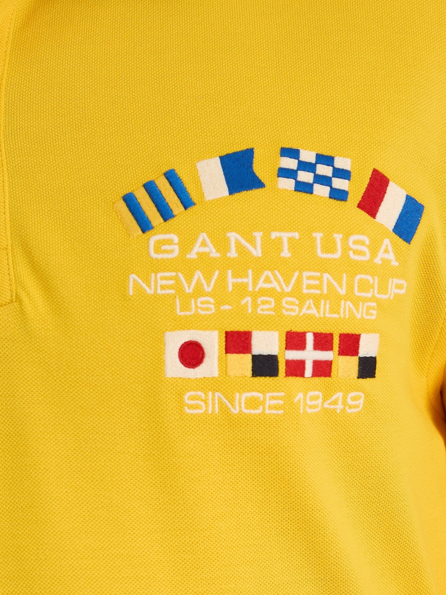 Gant Men Yellow Regular Fit Solid Polo Tshirt